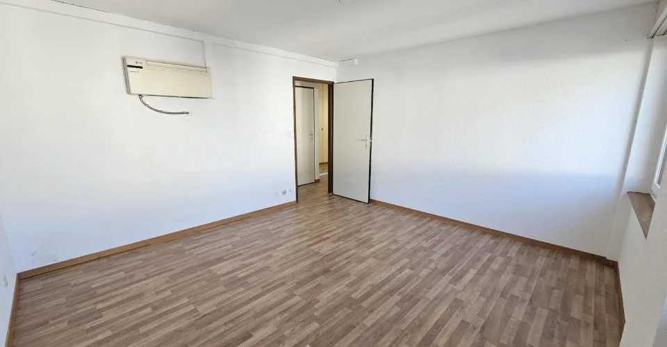 À vendre à Delémont appartement de 3.5 pièces au 2ème étage – Foto 8 von 13