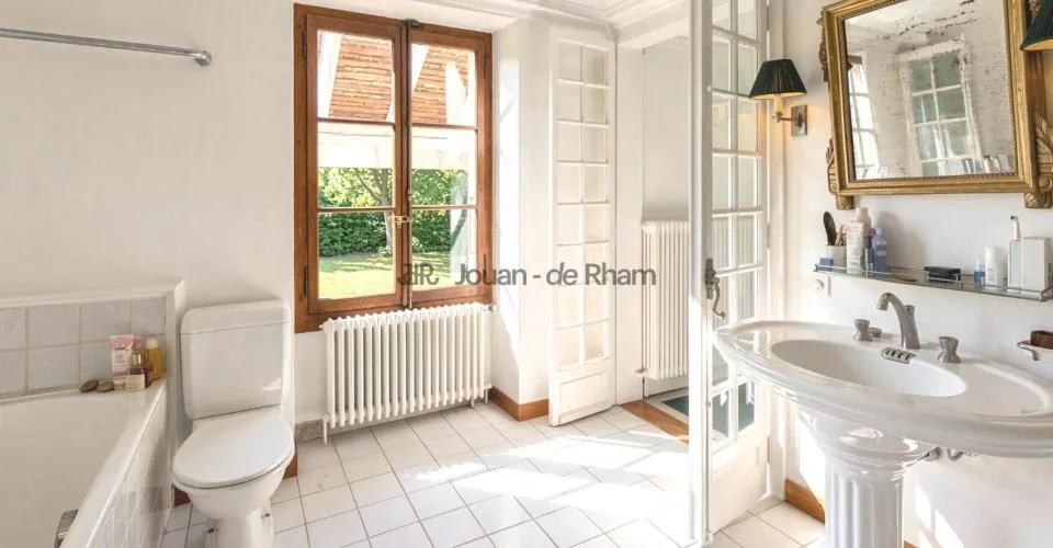 Élégante maison de caractère au coeur de la campagne genevoise – photo 11 sur 12