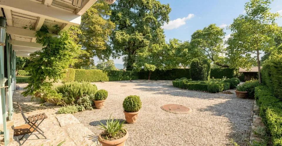 Élégante maison de caractère au coeur de la campagne genevoise – photo 3 sur 12