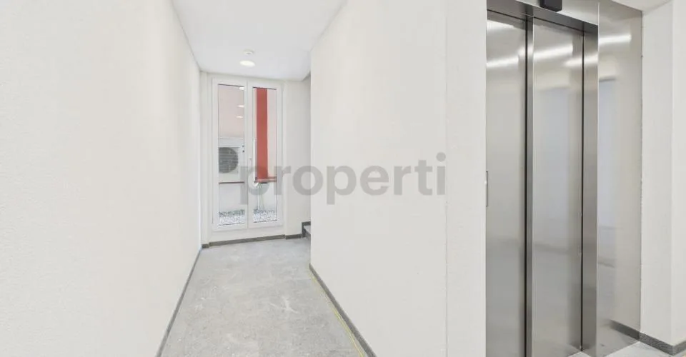 Bright Spaces, High-Quality Finishes, Sustainable Construction & Convenient Location! – photo 16 of 18
