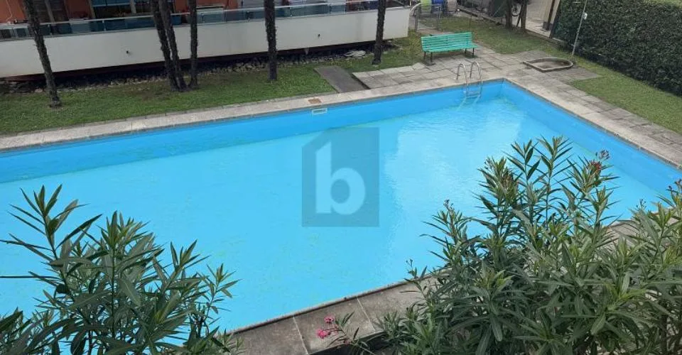 IN ZONA CENTRALE ,AMPIO BALCONE E PISCINA – photo 2 sur 6