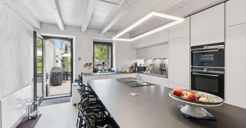 Maison rénovée dans un corps de ferme – photo 3 sur 26