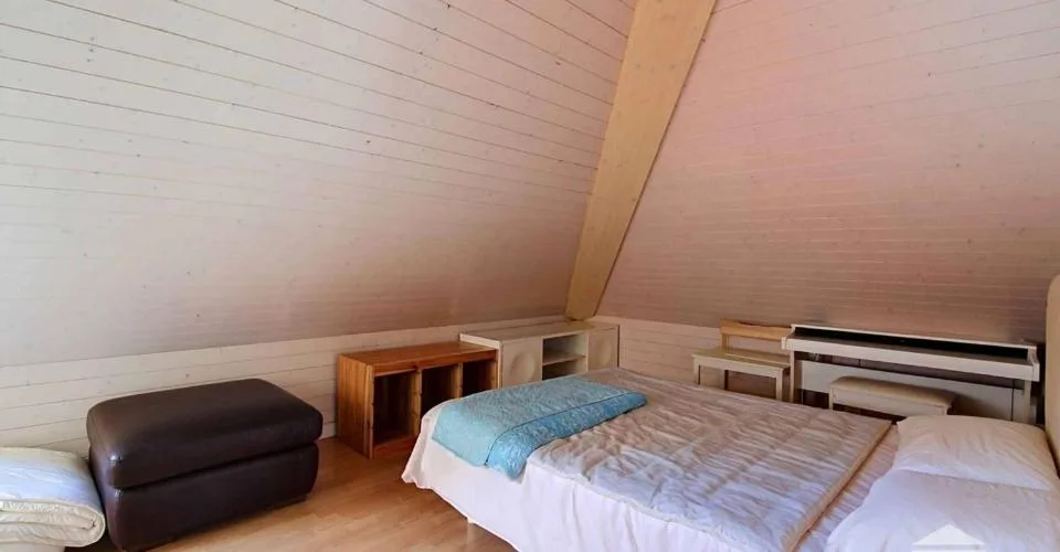Résidence Maison Jaune Appartement duplex avec jardin – Foto 5 von 12