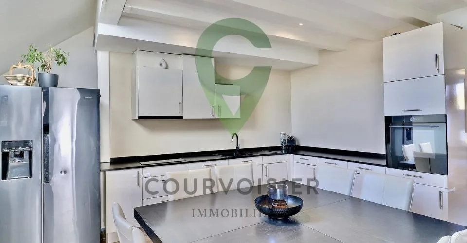 Vaste duplex offrant le charme de l'ancien et un confort absolu – foto 3 di 11