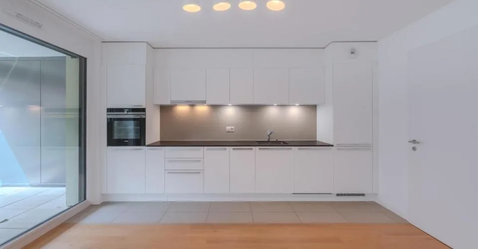 Appartement 3.5 pièces comme neuf avec loggia à Orbe – foto 6 di 13