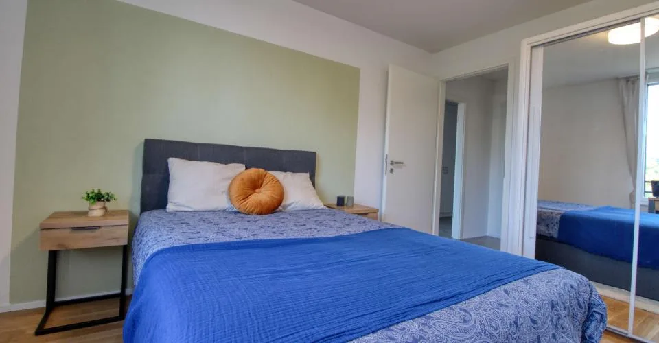 Appartement vivant spacieux à Crissier avec salle de bain privée – Foto 9 von 37