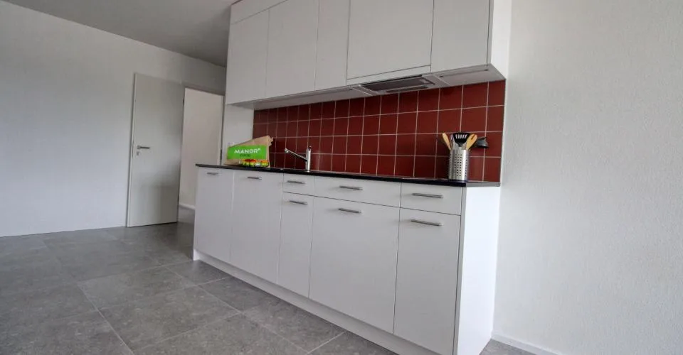 Appartement vivant spacieux à Crissier avec salle de bain privée – Foto 8 von 37