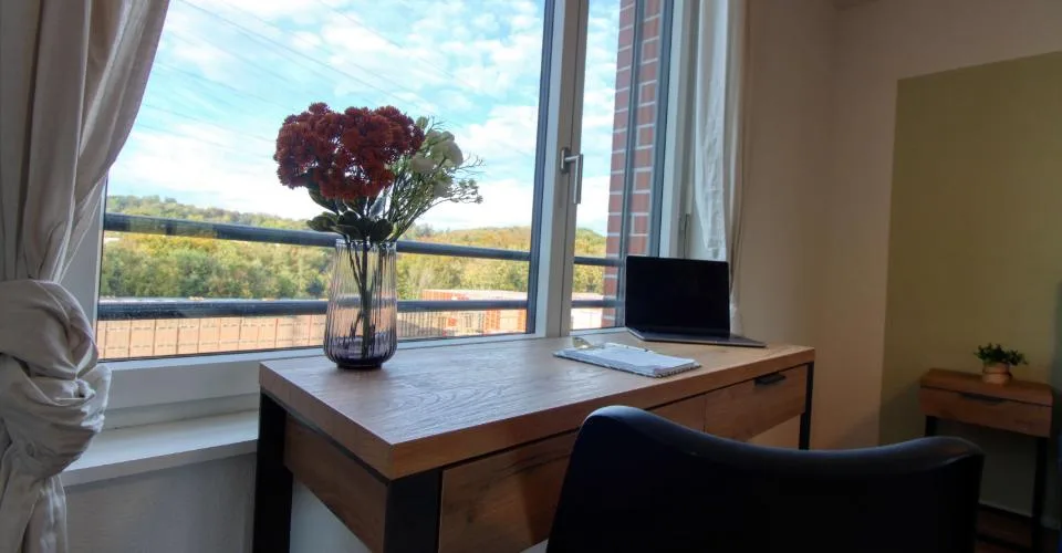 Appartement vivant spacieux à Crissier avec salle de bain privée – Foto 5 von 37