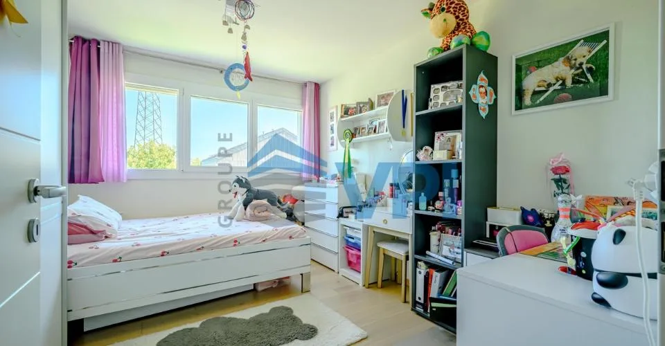 Magnifique villa individuelle de 6.5 pièces avec piscine – photo 8 sur 13