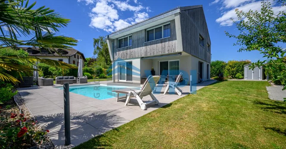 Magnifique villa individuelle de 6.5 pièces avec piscine – photo 3 sur 13