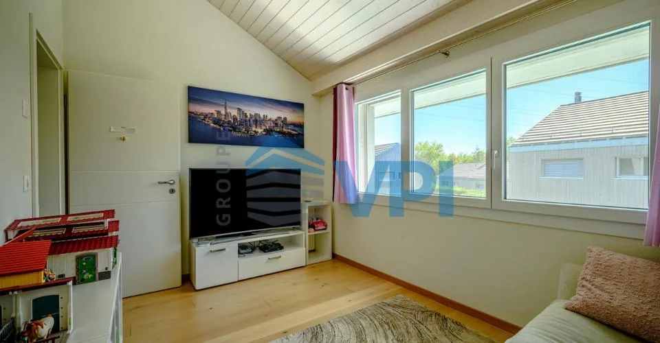 Magnifique villa individuelle de 6.5 pièces avec piscine – photo 10 sur 13