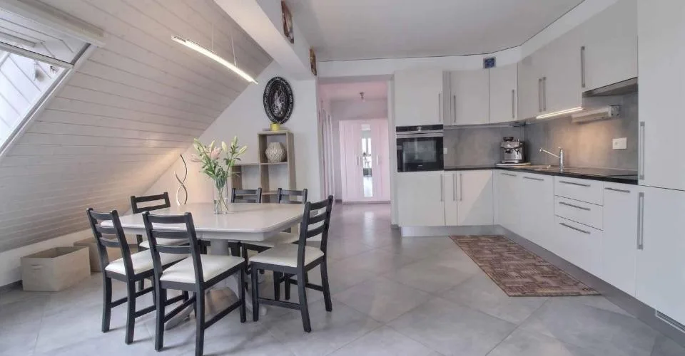 Magnifique duplex en bordure de zone agricole - Région Echallens – photo 2 sur 7