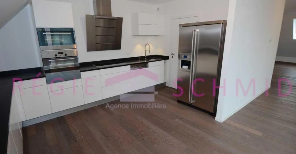 Appartement duplex en attique de 7,5 pièces à Eysins – Foto 5 von 13