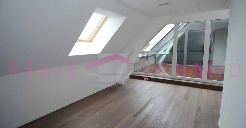 Appartement duplex en attique de 7,5 pièces à Eysins – Foto 8 von 13