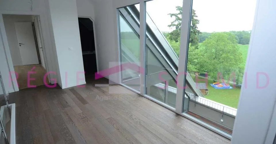 Appartement duplex en attique de 7,5 pièces à Eysins – Foto 7 von 13