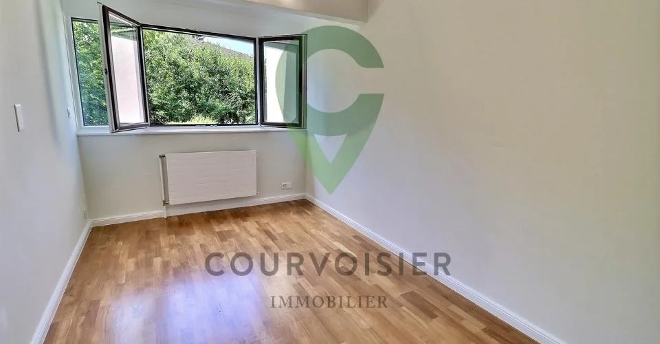 Magnifique triplex en pignon rénové avec jardin et piscine – foto 20 di 26
