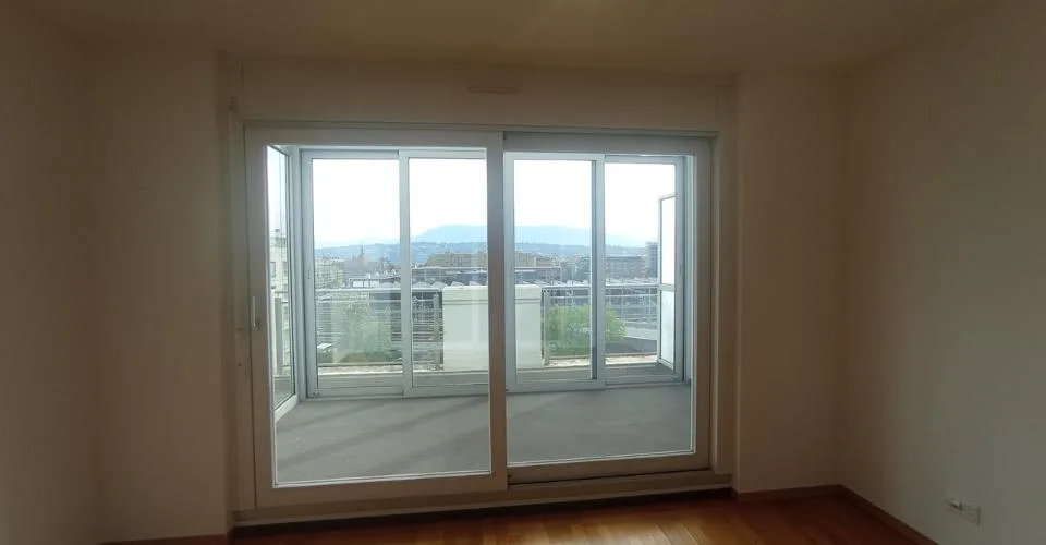 NATIONS - Through Apartment 4.5 rooms ?100 m², Mont-Blanc & Jet – photo 31 of 31