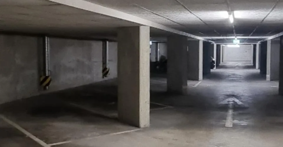 Einstellhallenplatz an Zentraler Lage im Monbijou – Foto 2 von 3