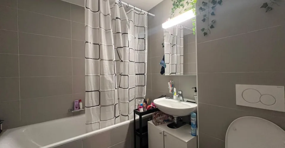 A louer 2.5 pièces au 1er étage – Foto 6 von 6