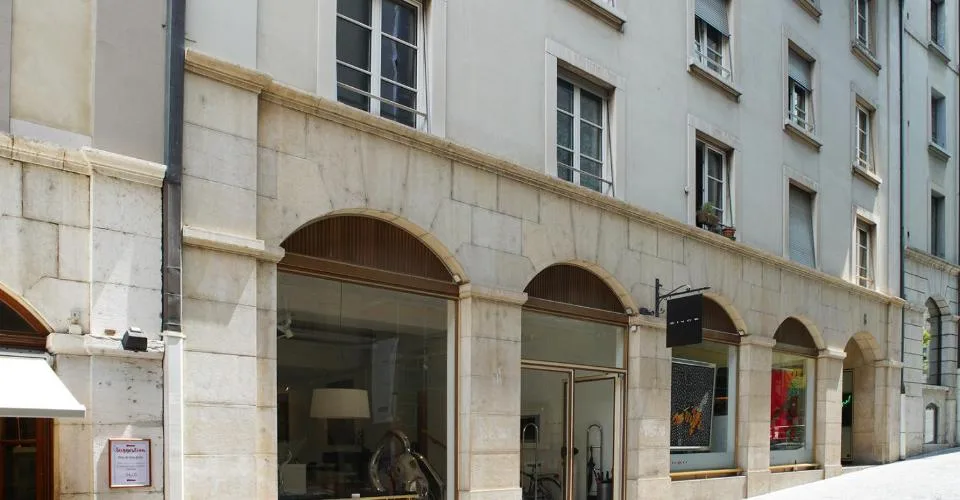 GENEVE - 5, rue Etienne-Dumont - 1 pièce & kitchenette - 23 m2 – Foto 5 von 8
