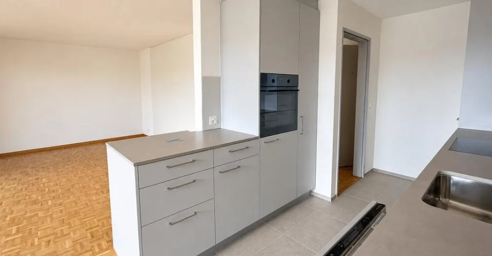 Appartement de 3,5 pièces rénové à Ostermundigen – photo 7 sur 9