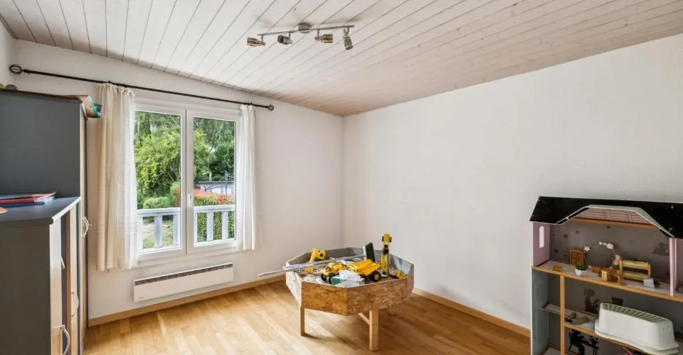 Beautiful 5.5-room individual villa offering lovely volumes – photo 9 of 13