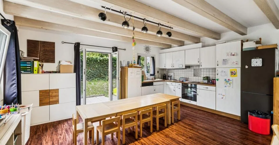 Beautiful 5.5-room individual villa offering lovely volumes – photo 5 of 13