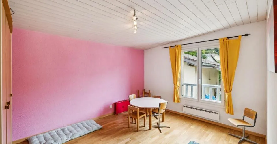 Beautiful 5.5-room individual villa offering lovely volumes – photo 8 of 13
