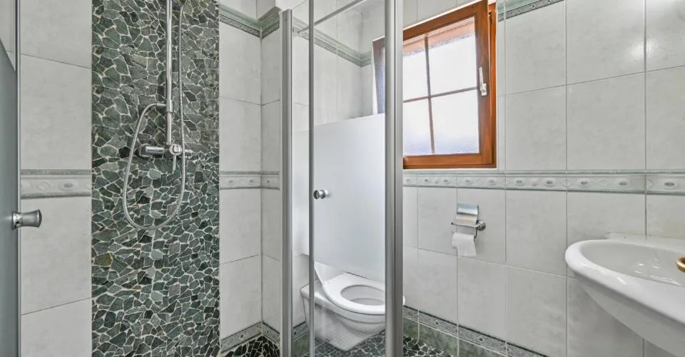 BOUVERET - SCHÖNE EINZELVILLA MIT 8 ZIMMERN, POOL UND GARTEN – Foto 23 von 23