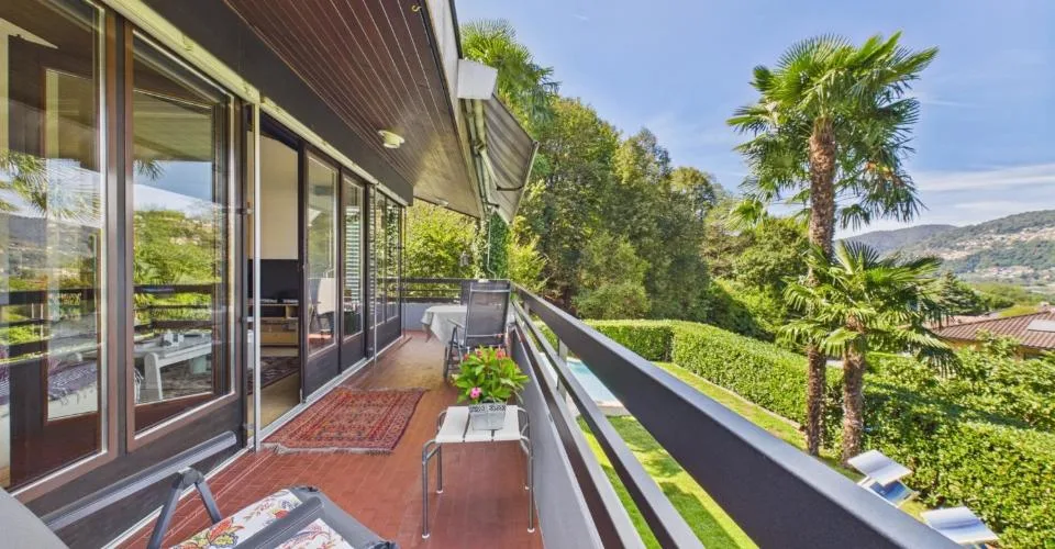 An exclusive oasis with pool and panoramic view – photo 27 of 28