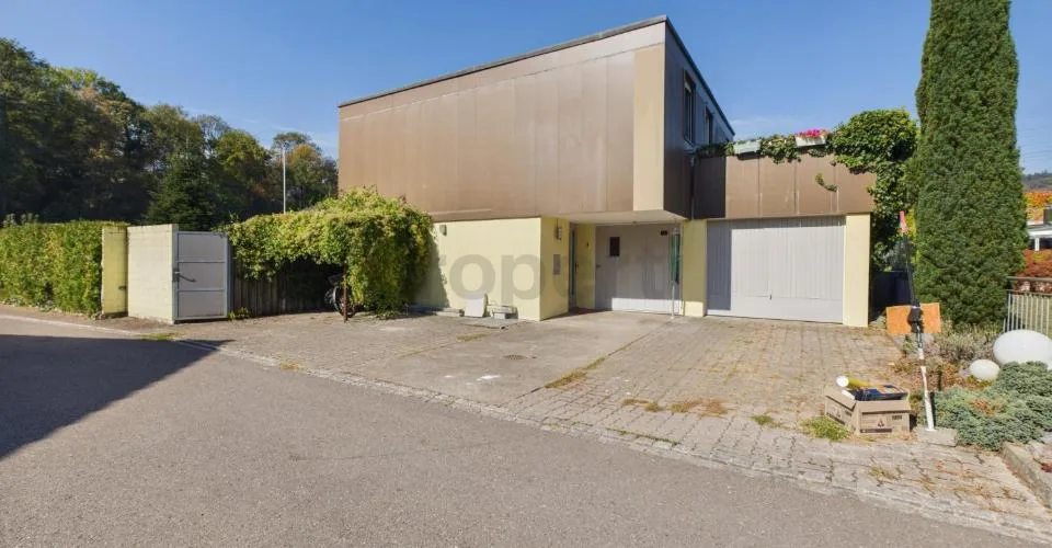 Grosszügiger Garten, Ruhige & Familienfreundliche Umgebung, Balkon, Keller & Garagenparkplatz! – Foto 13 von 24