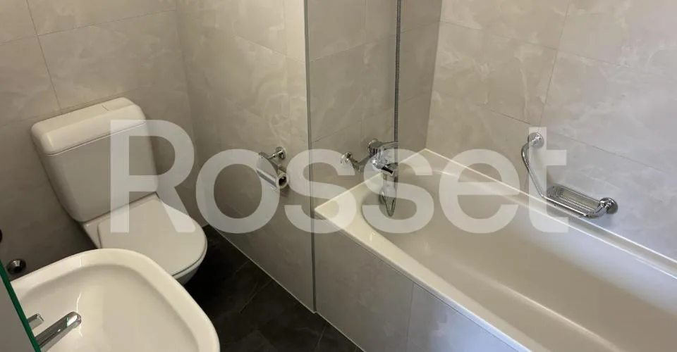 Wohnung mit 4.5 Zimmern im 3. Stock – Foto 7 von 10