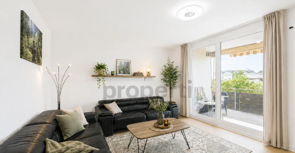 Renovated living comfort with balcony and green view in Rheineck – photo 13 of 22
