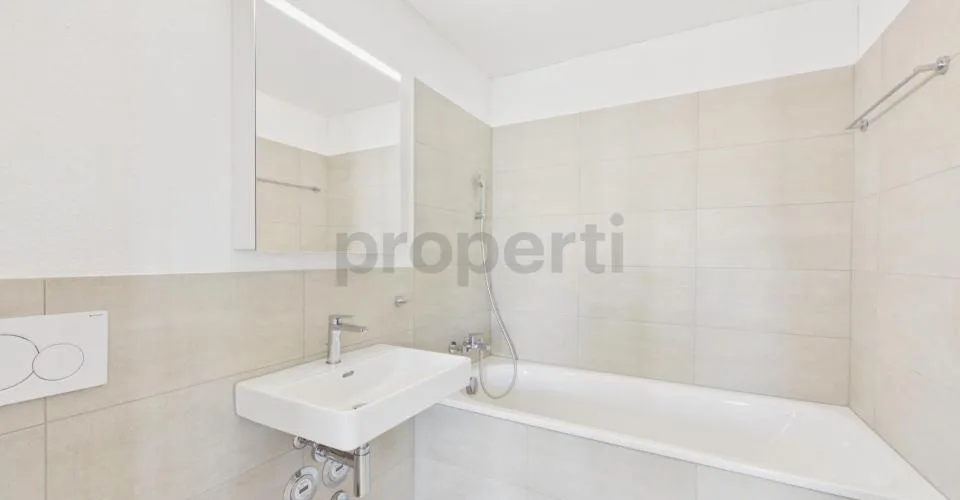 Sonniger Balkon, Minergie-Standard, Lift & Perfekte ÖV-Anbindung! – Foto 12 von 14