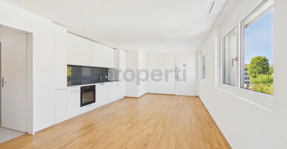 Sonniger Balkon, Minergie-Standard, Lift & Perfekte ÖV-Anbindung! – Foto 9 von 14