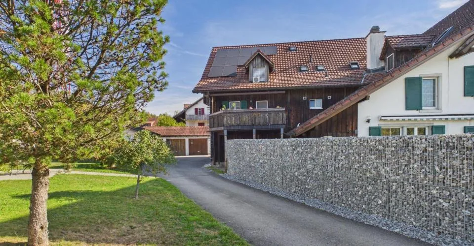 3.5-Zimmerwohnung mit Südwest-Terrasse eigenem grosszügigen Gemüsegarten in Madetswil – Foto 25 von 26