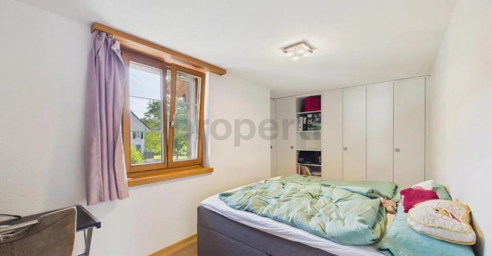 3.5-Zimmerwohnung mit Südwest-Terrasse eigenem grosszügigen Gemüsegarten in Madetswil – Foto 18 von 26