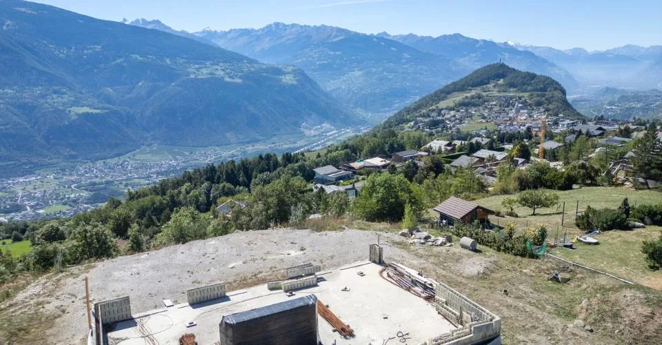 6000.Vue panoramique - Projet Chalet à vendre à Sergnou -Crans-Montana – photo 2 sur 12