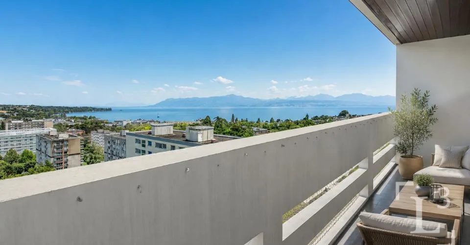 Vue lac! Appartement de 5.5 pièces avec balcons – Foto 14 von 25