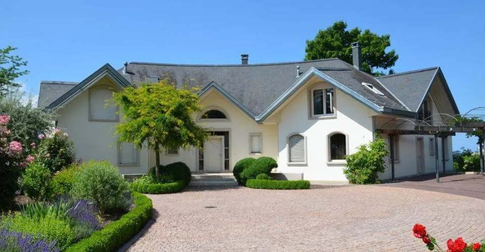 Luxueuse propriété avec vue panoramique – Foto 6 von 11
