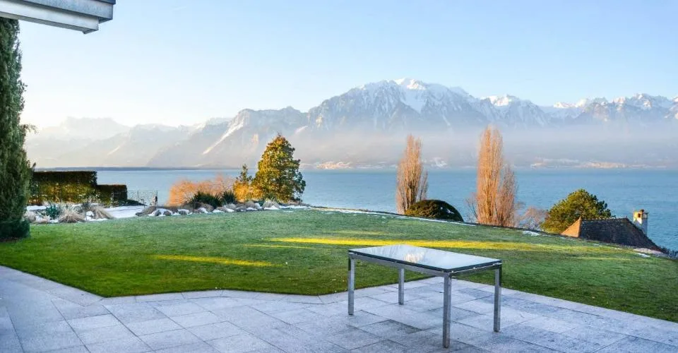 Luxueuse propriété avec vue panoramique – Foto 2 von 11