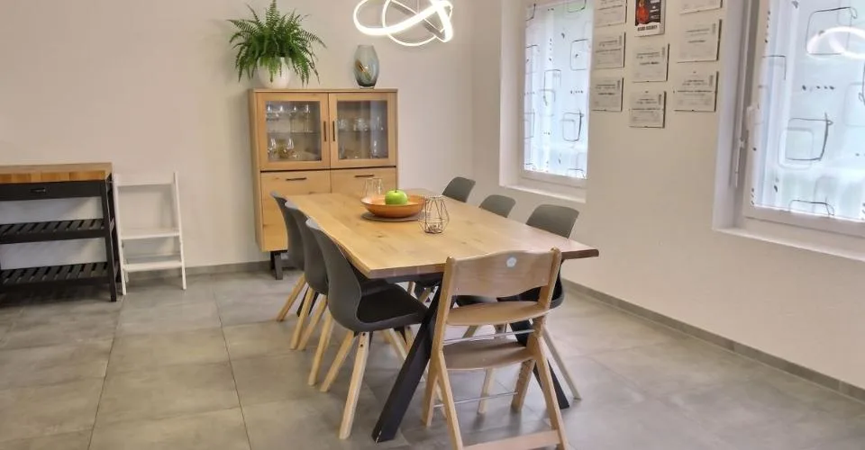 Geräumige 4,5-Zimmer-Wohnung von 136 m2, im Herzen von Châtel-St-Denis – Foto 2 von 26