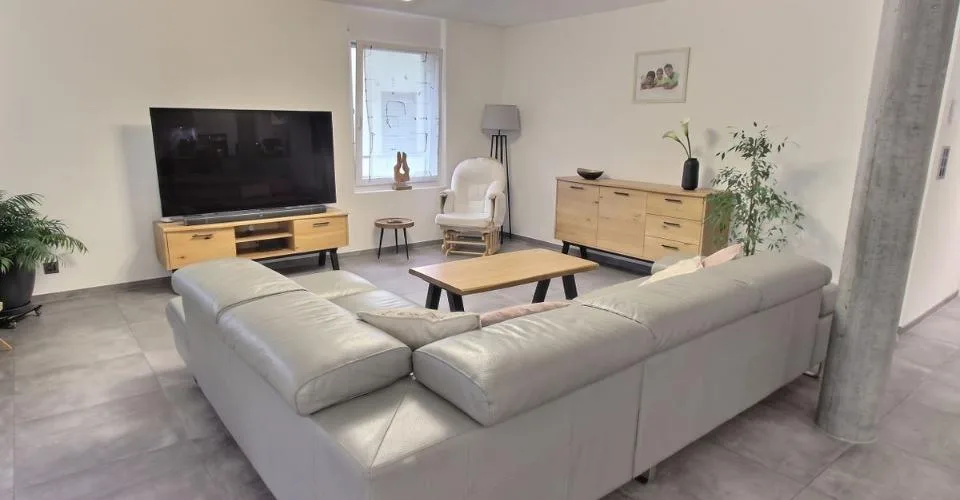 Geräumige 4,5-Zimmer-Wohnung von 136 m2, im Herzen von Châtel-St-Denis – Foto 4 von 26