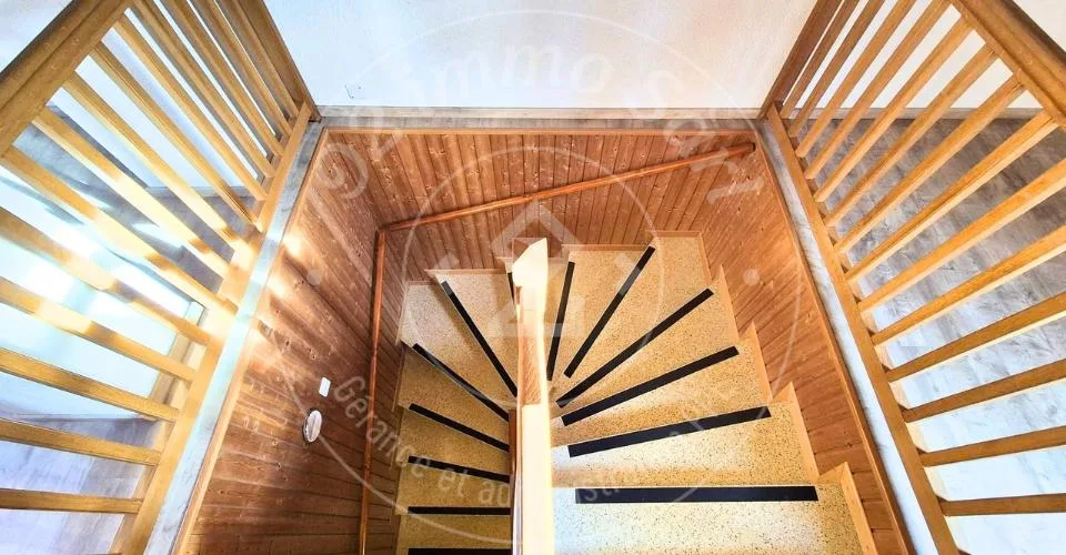 Charmant 2,5 pièces en duplex avec balcon et cheminée – Vauderens – foto 6 di 7