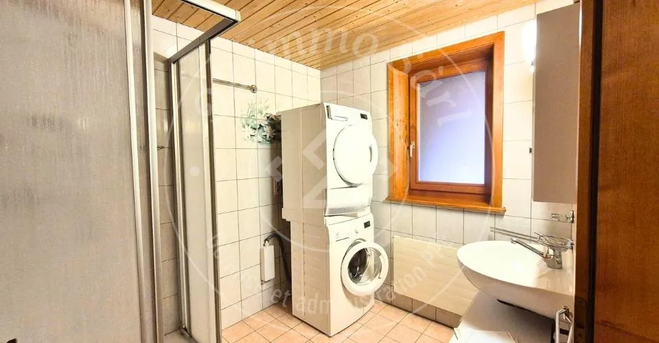 Charmant 2,5 pièces en duplex avec balcon et cheminée – Vauderens – foto 7 di 7