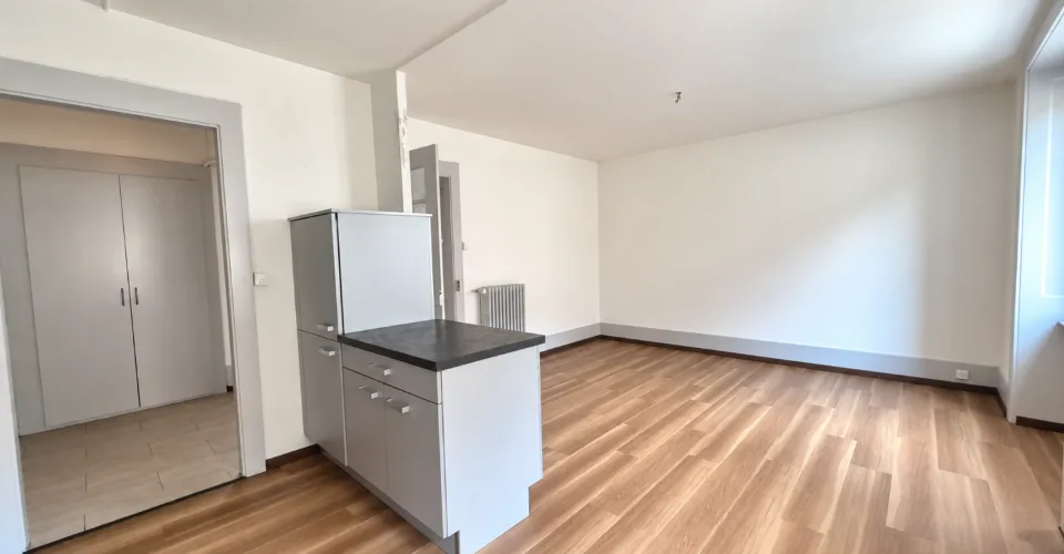 3 Zimmer Wohnung in Le Locle – Foto 3 von 8