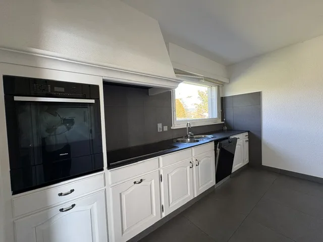Superbe appartement de 4,5 pièces dans villa individuelle – Foto 11 von 15
