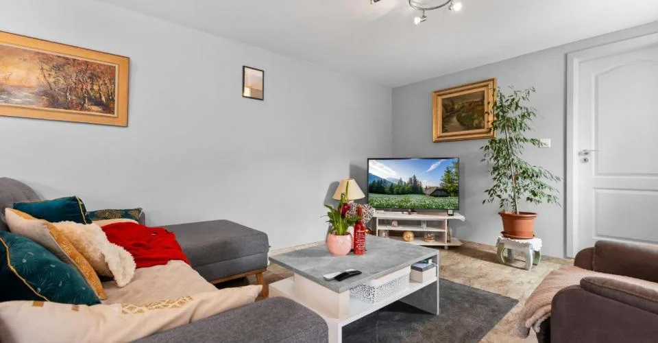 2.5-room apartment – photo 3 of 11