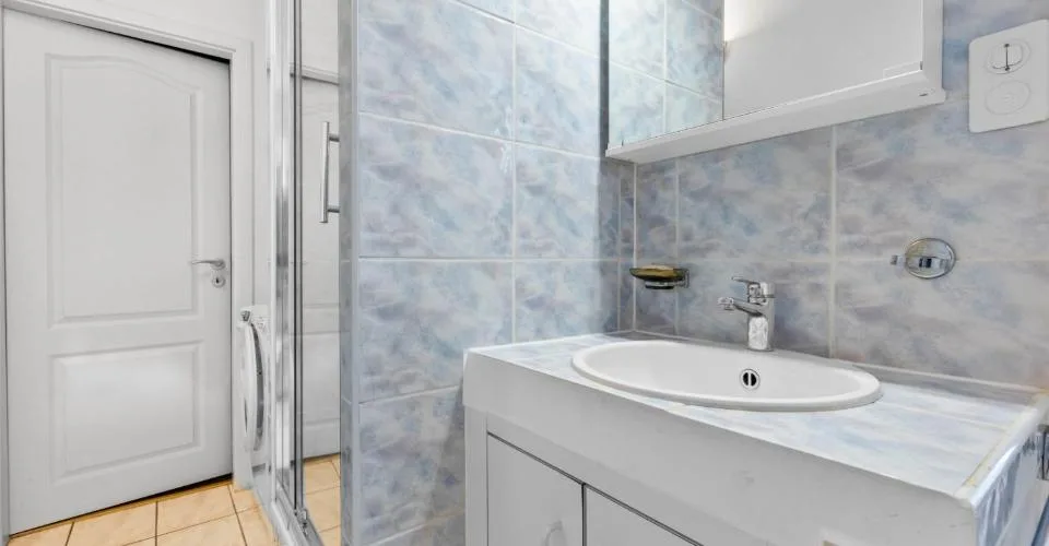 2.5-room apartment – photo 10 of 11