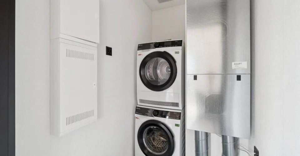 Attraktive und charmante Neubauwohnung mit Sitzplatz an bester Lage – Foto 4 von 6